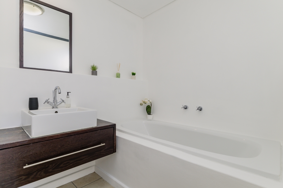 To Let 1 Bedroom Property for Rent in Cape Town City Centre Western Cape